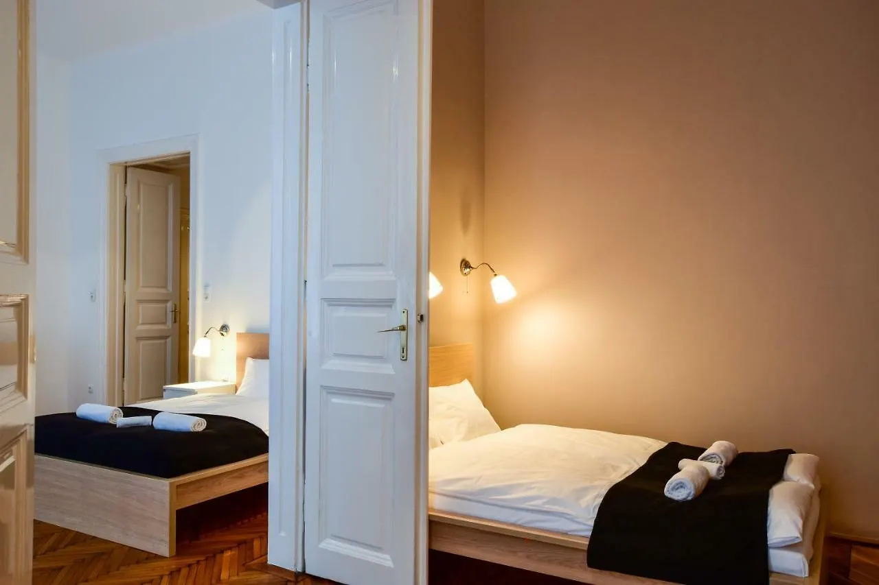 Rakoczi Apartment In The City Centre Budapest