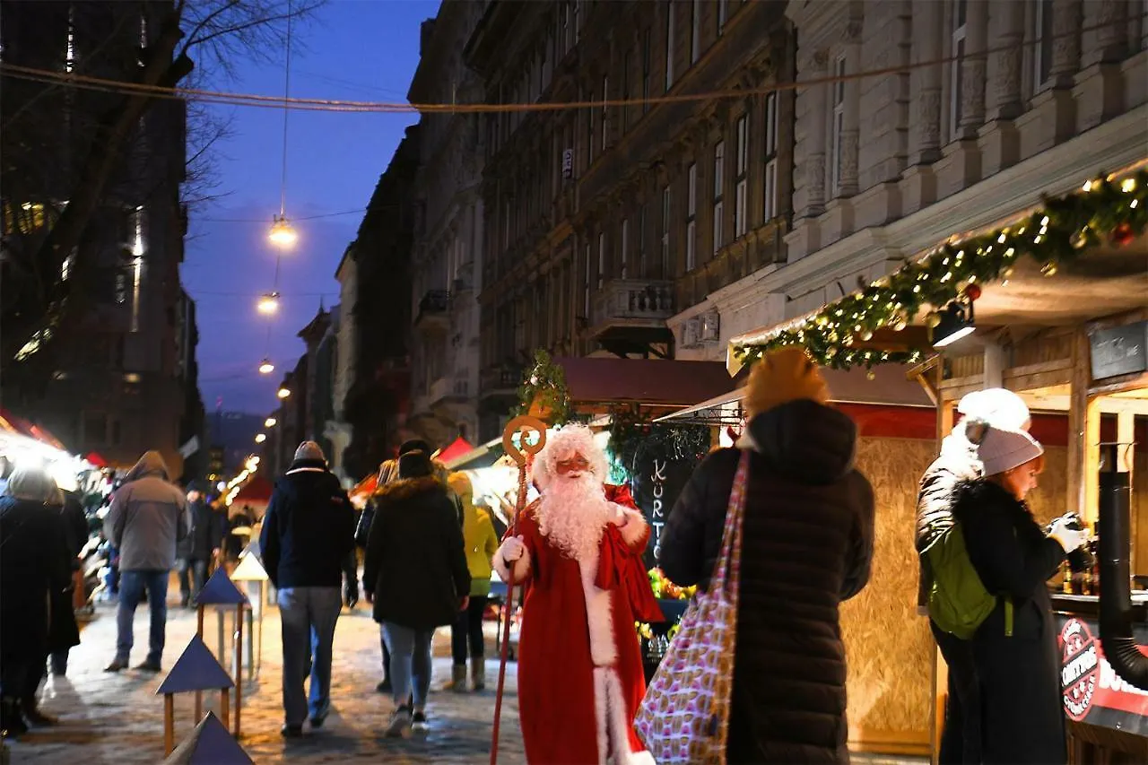 Rakoczi Apartment In The City Centre Budapest