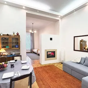 Fireplace Holidays Budapest