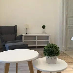 Shabby Chic | Budapest